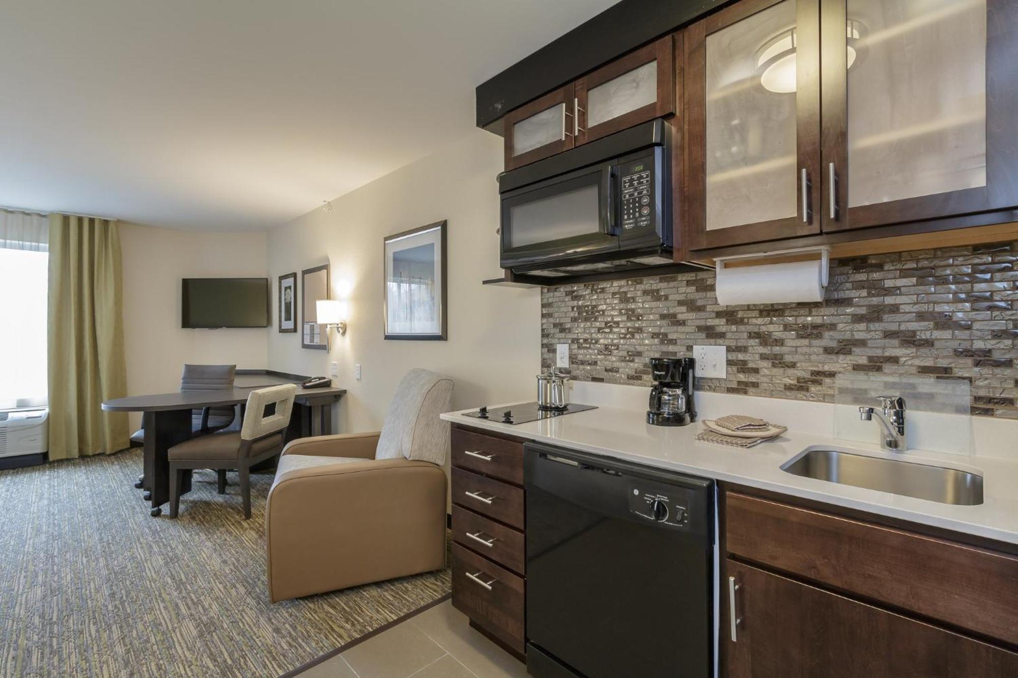 Candlewood Suites Mishawaka By Ihg Exterior photo
